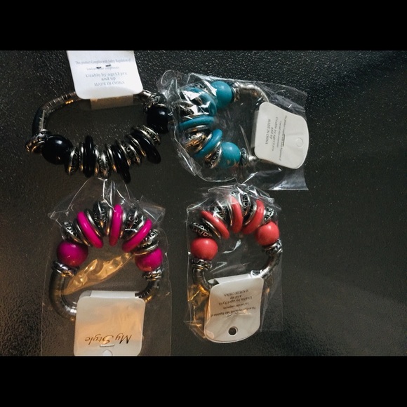 4 bracelet!! 🛑SOLD🛑 - Picture 7 of 7